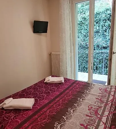 Casa Vacanza Il Mughetto 公寓 萨尼科